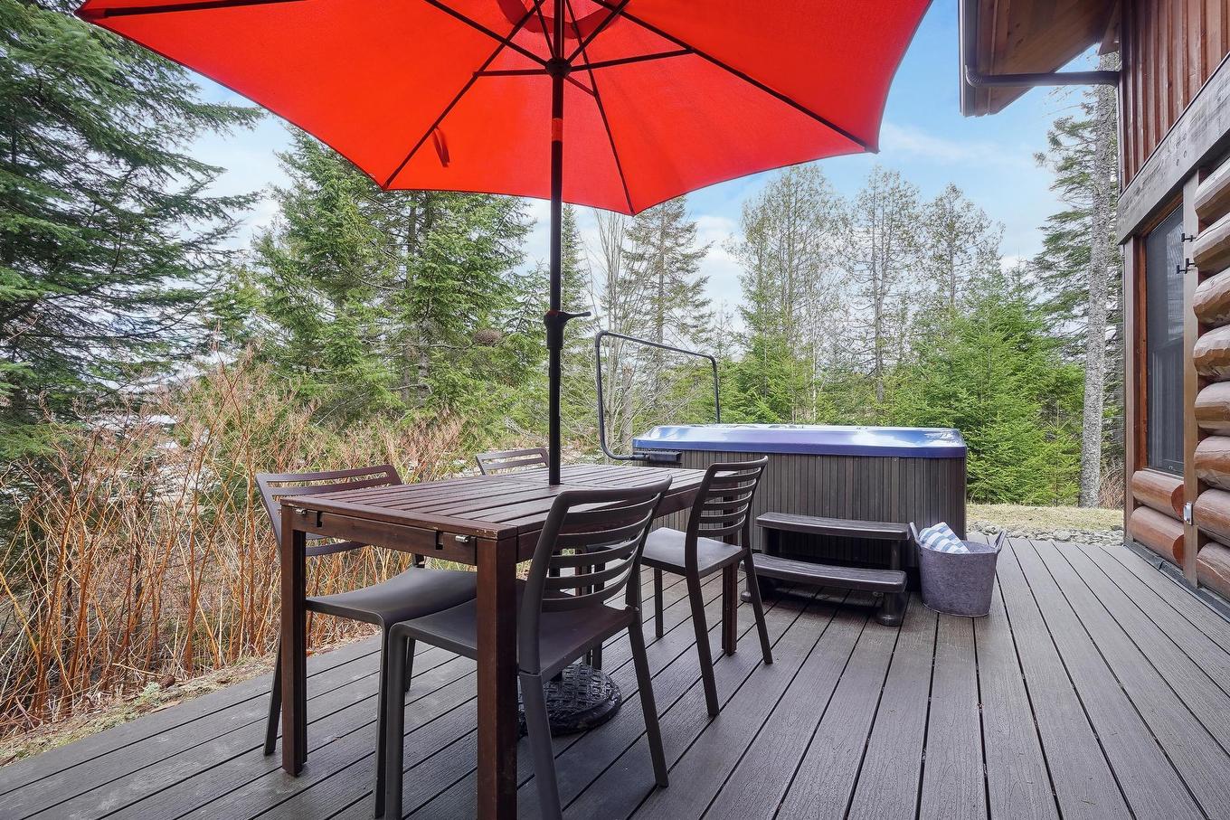 Patio - 110-1 Ch. De La Fraternité, Lac-Supérieur, QC - Outdoor With Deck Patio Veranda With Exterior