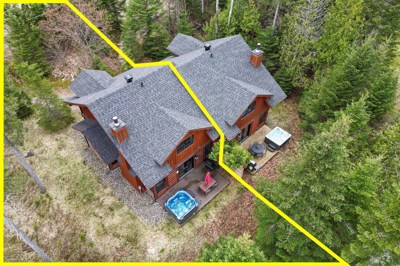 Aerial photo - 110-1 Ch. De La Fraternité, Lac-Supérieur, QC - Outdoor