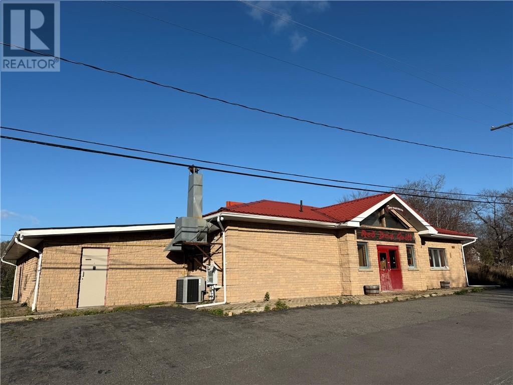 1203 Main, Whitefish Falls, ON