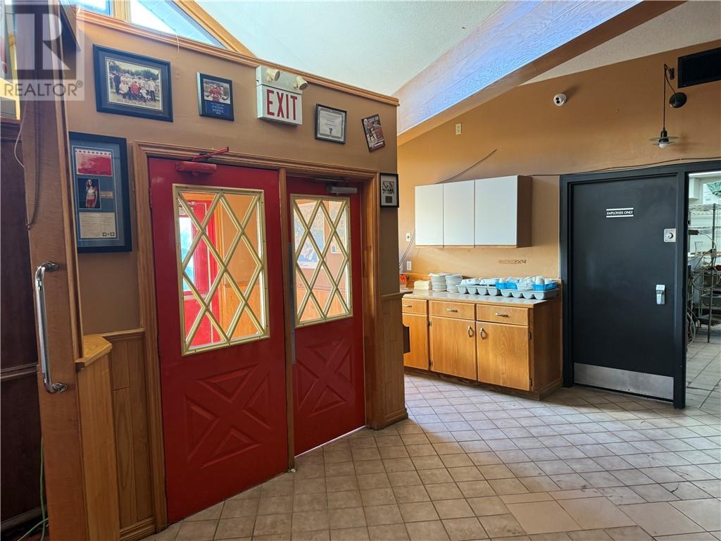 1203 Main, Whitefish Falls, ON