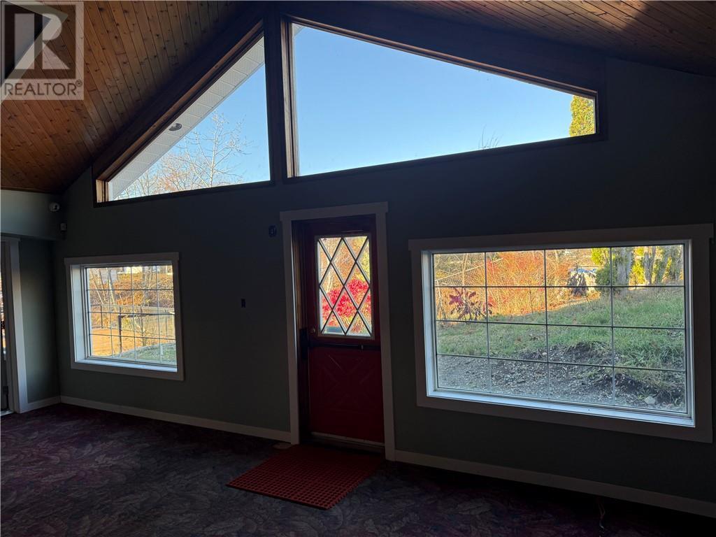 1203 Main, Whitefish Falls, ON