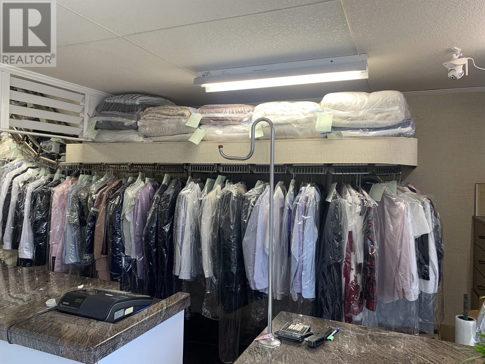 360 3025 Lougheed Highway, Coquitlam, BC