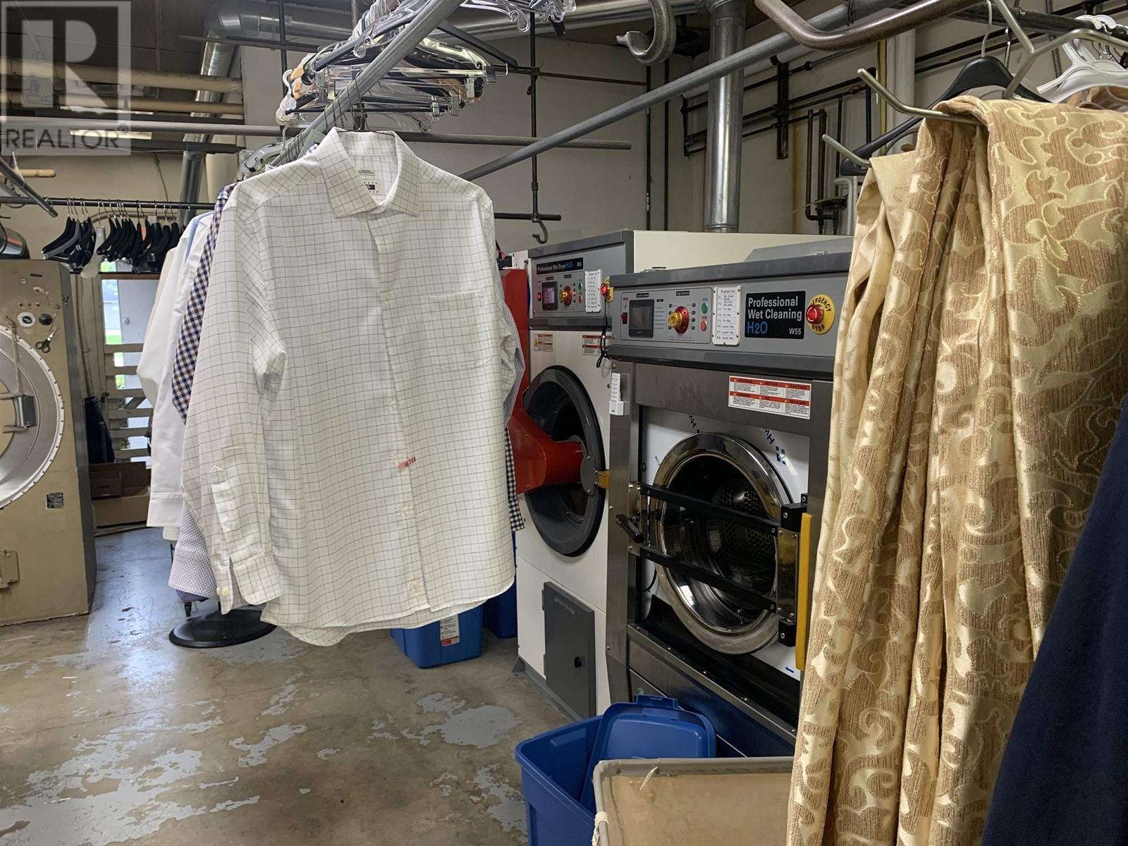 360 3025 Lougheed Highway, Coquitlam, BC