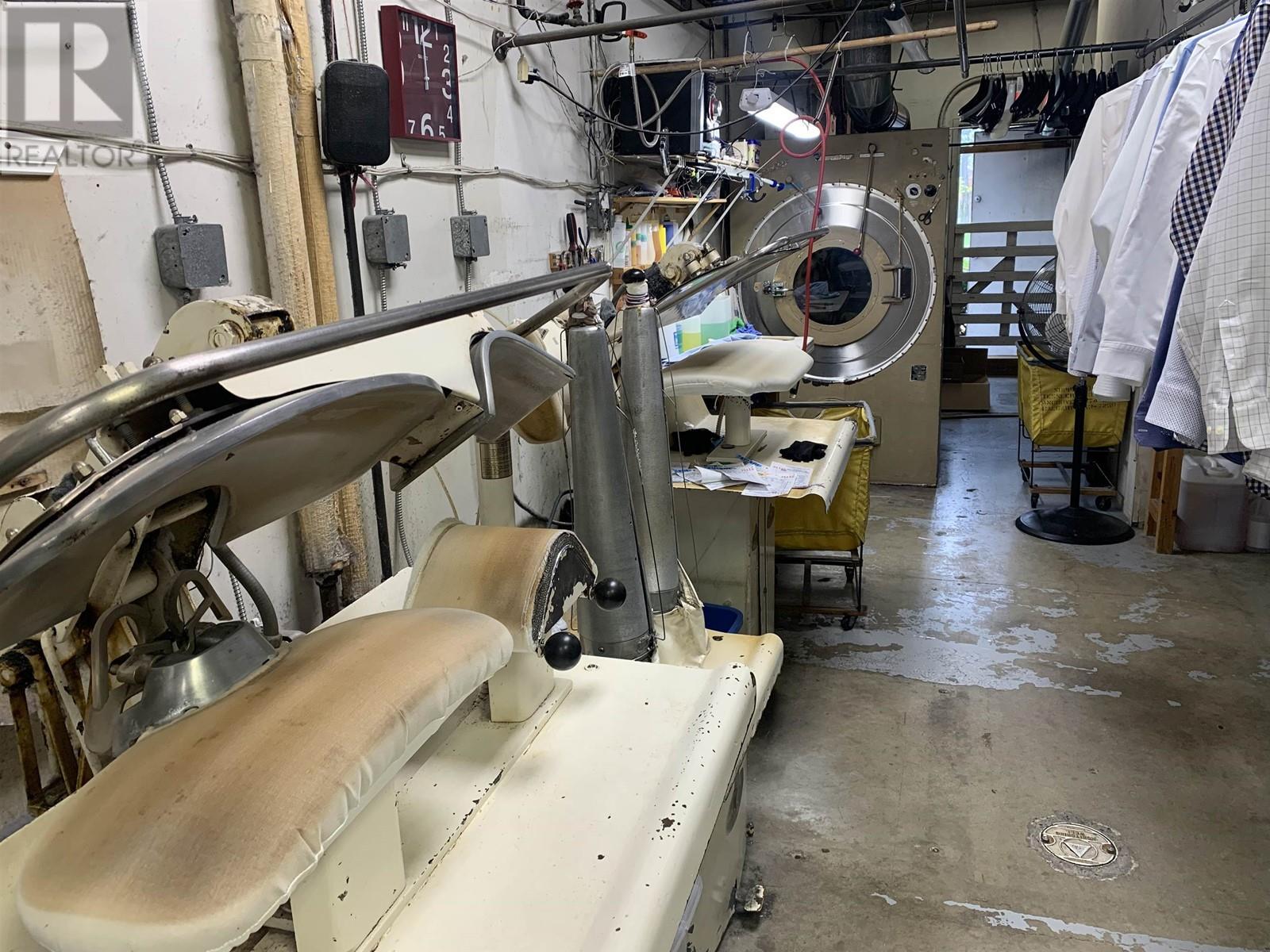 360 3025 Lougheed Highway, Coquitlam, BC