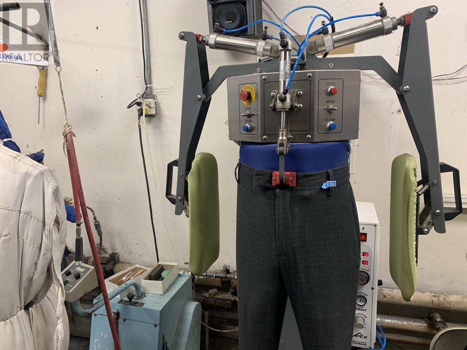 360 3025 Lougheed Highway, Coquitlam, BC