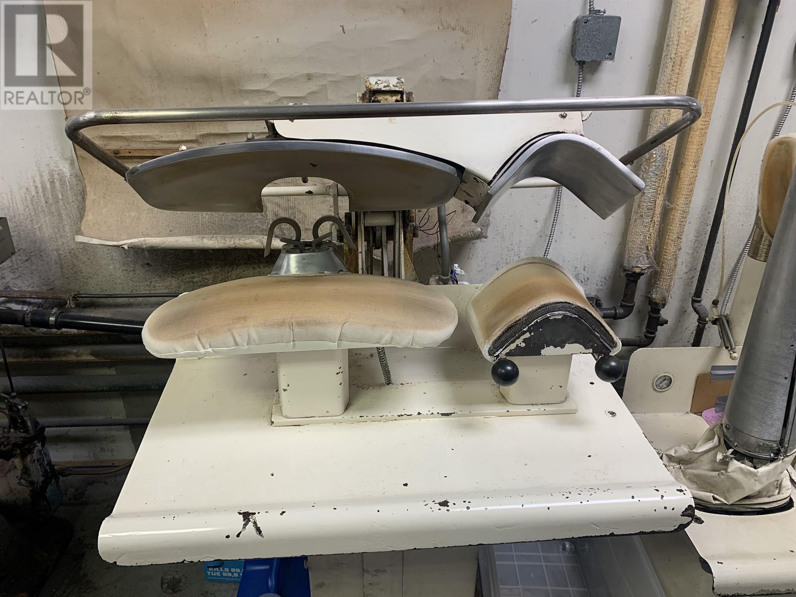 360 3025 Lougheed Highway, Coquitlam, BC