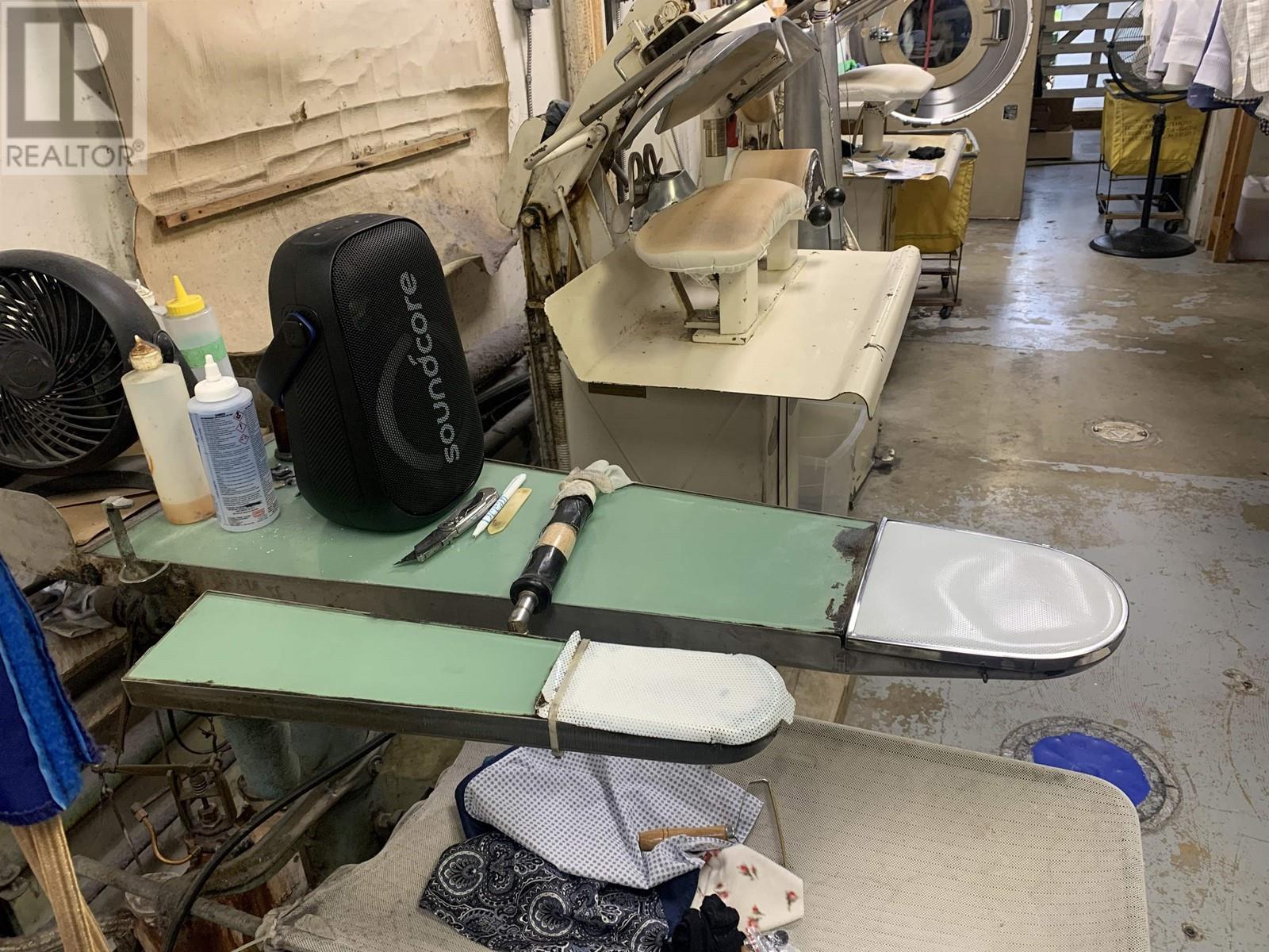 360 3025 Lougheed Highway, Coquitlam, BC