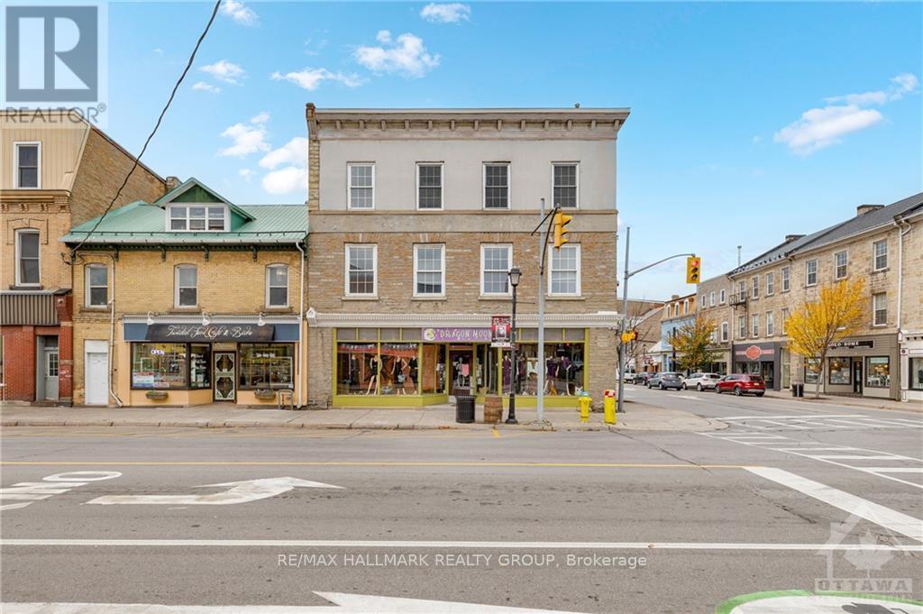 2 Gore Street E, Perth, ON