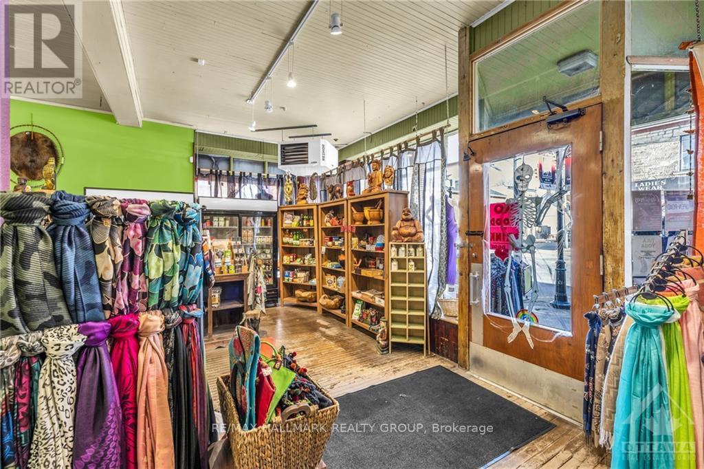 2 Gore Street E, Perth, ON