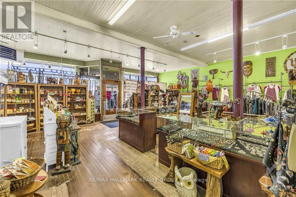 2 Gore Street E, Perth, ON