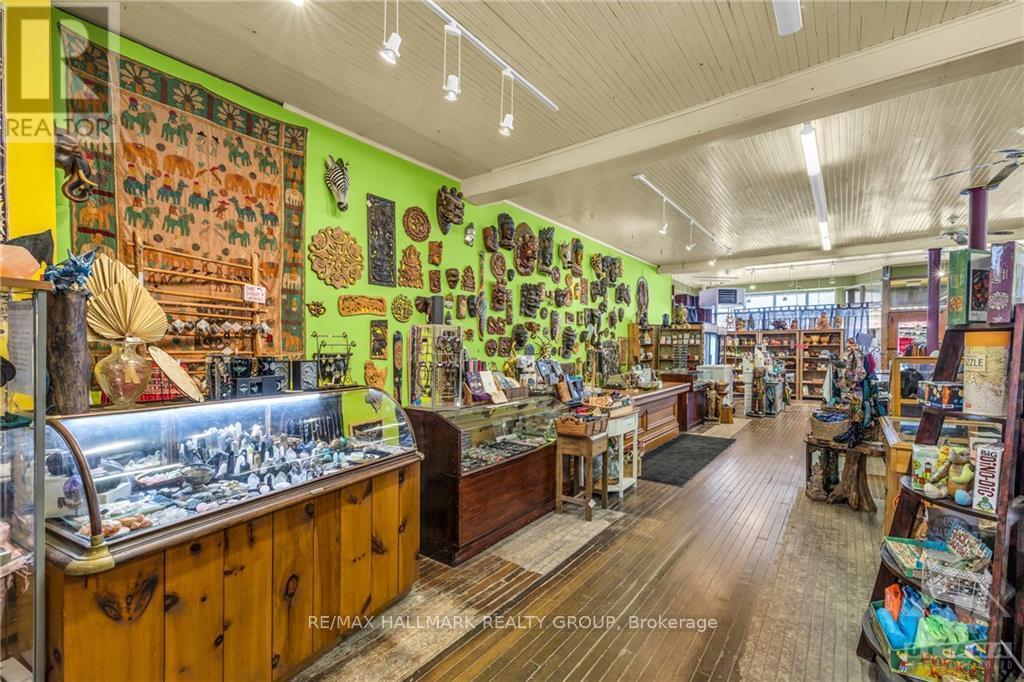 2 Gore Street E, Perth, ON