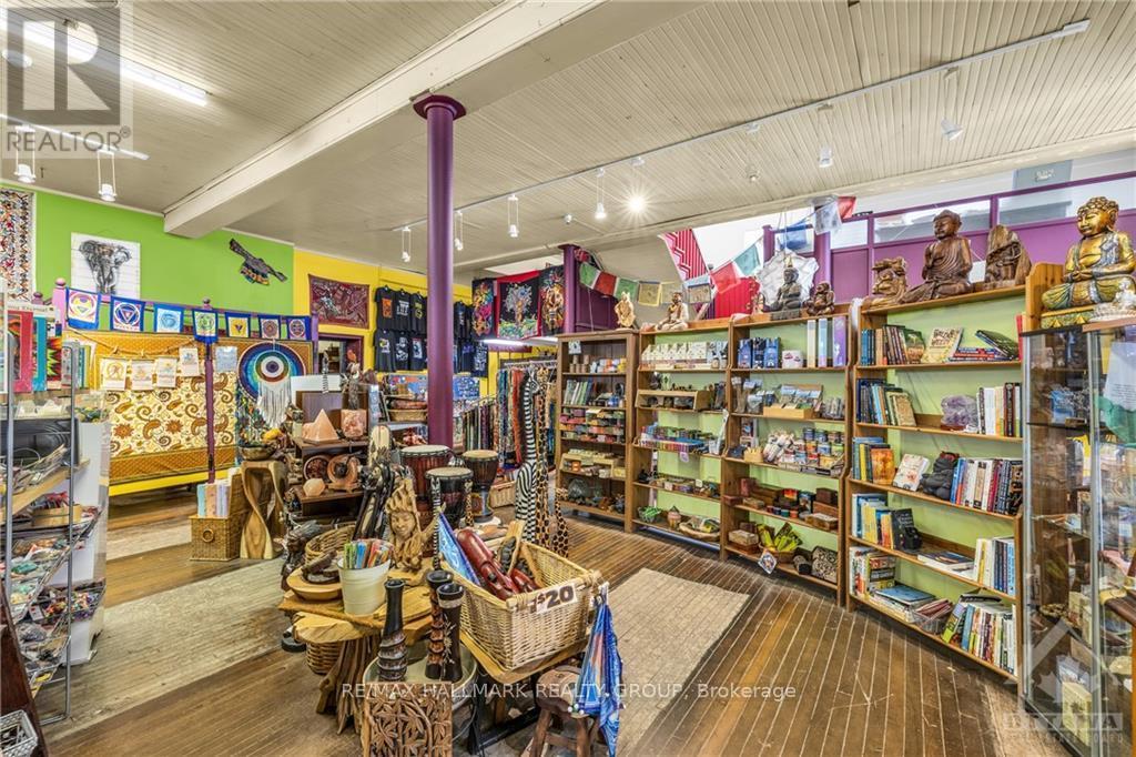 2 Gore Street E, Perth, ON