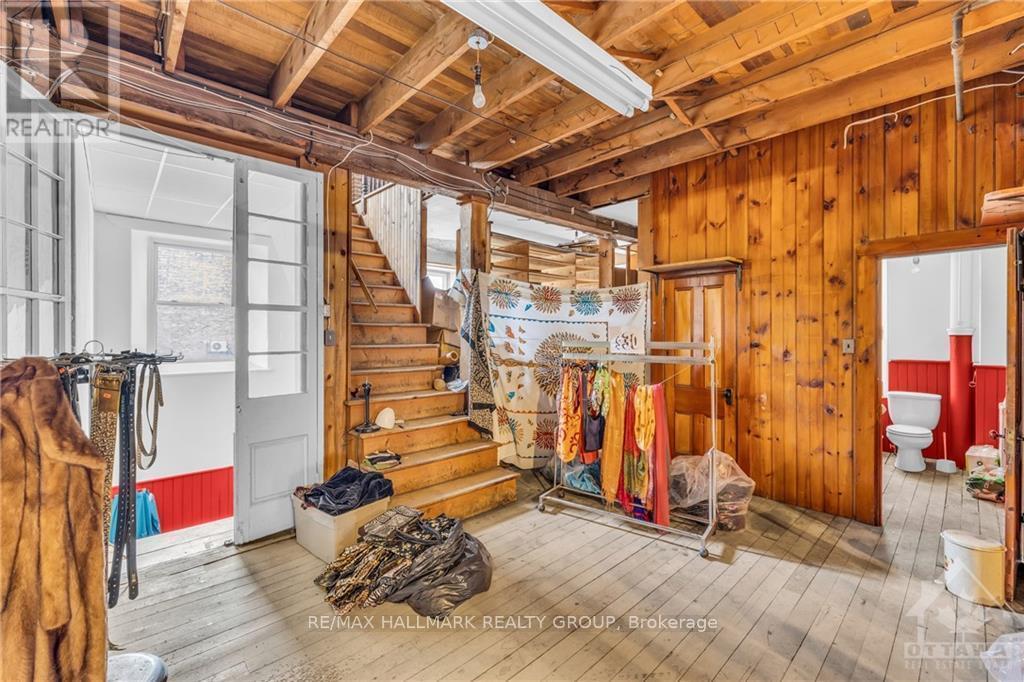 2 Gore Street E, Perth, ON