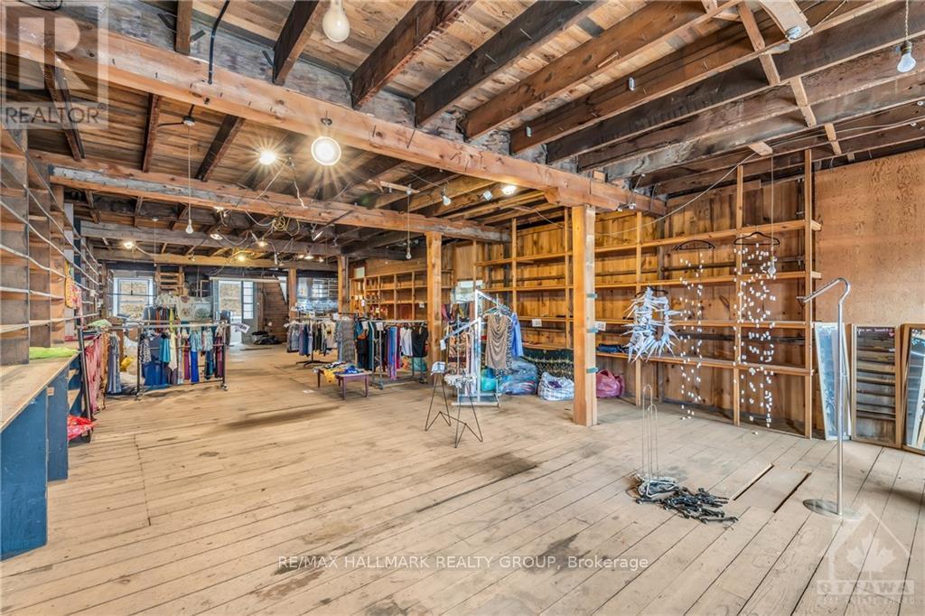 2 Gore Street E, Perth, ON