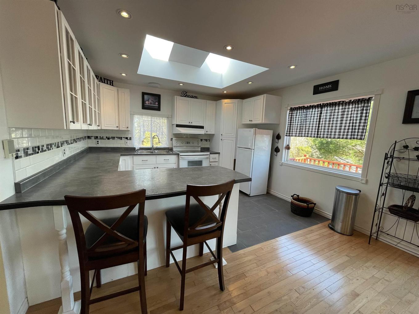 114 Hammond Road, Jordan Bay, NS