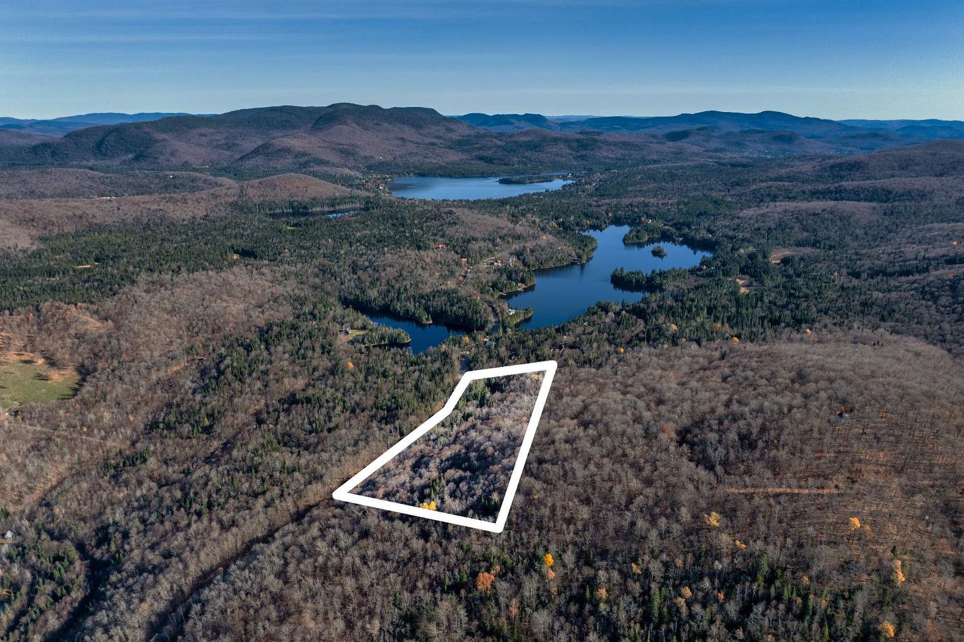 Vue d'ensemble - Ch. Nadeau, Val-Des-Lacs, QC