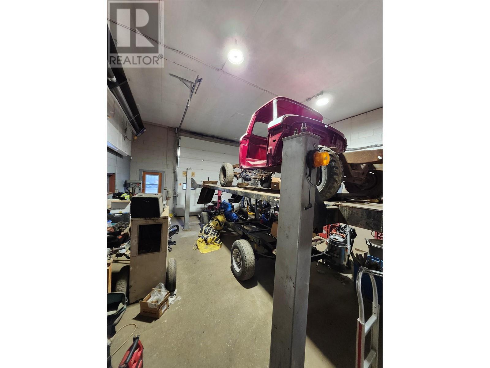 96 Macpherson Street, Revelstoke, BC