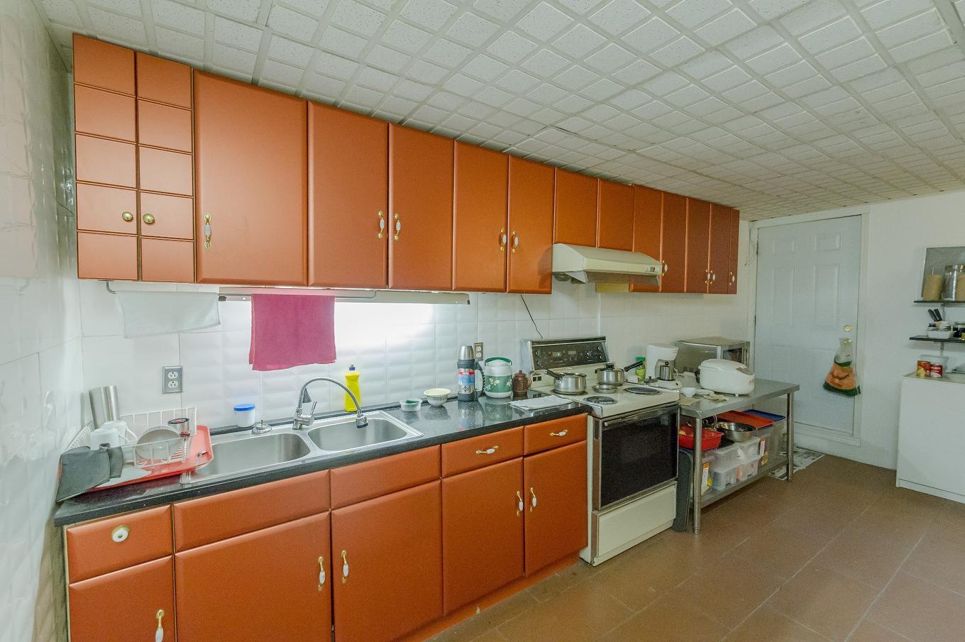 Kitchen - 5558 - 5564 Grande Allée, Longueuil (Saint-Hubert), QC - Indoor Photo Showing Kitchen With Double Sink