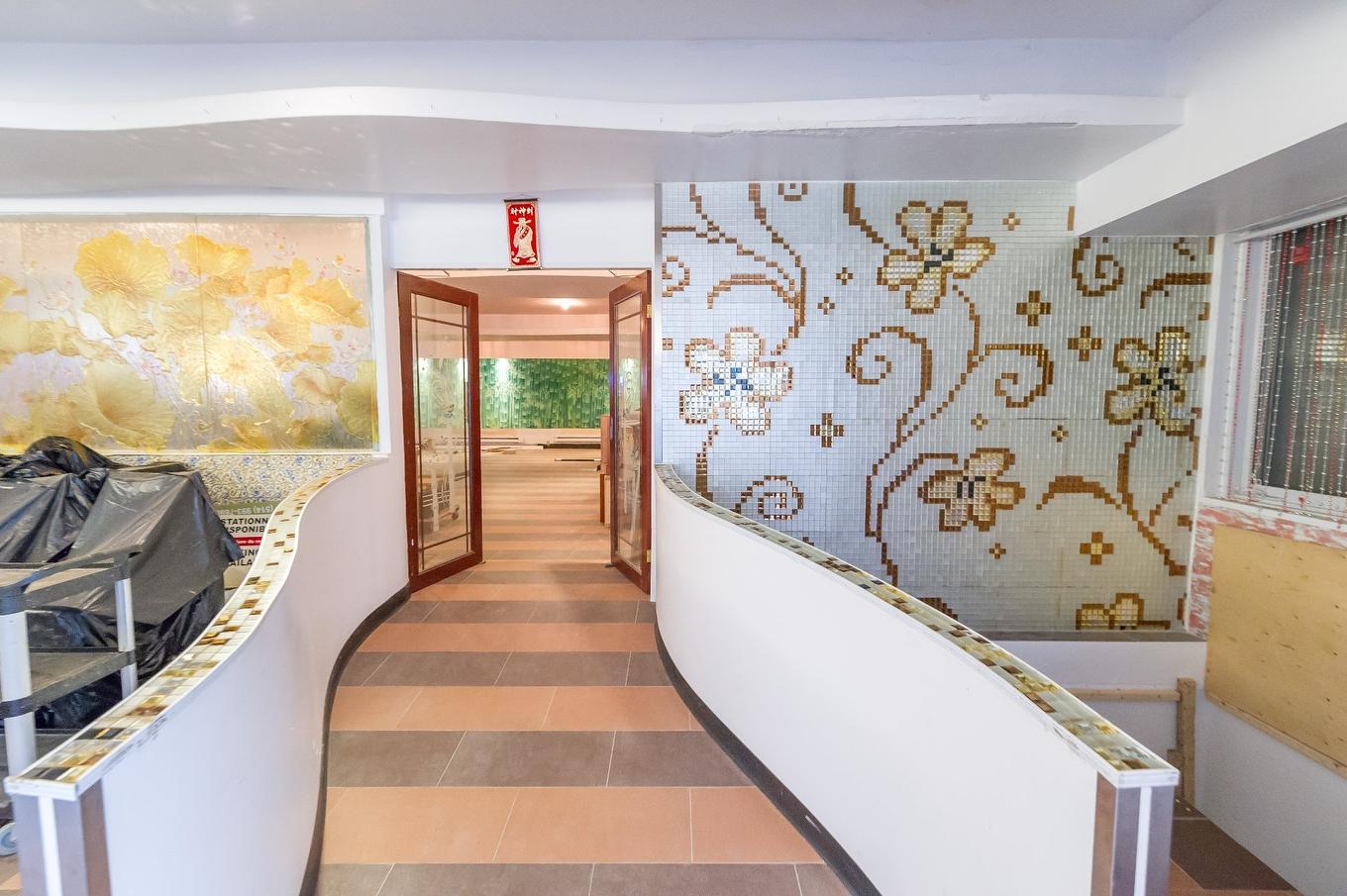 Restaurant - 5558 - 5564 Grande Allée, Longueuil (Saint-Hubert), QC - Indoor Photo Showing Other Room