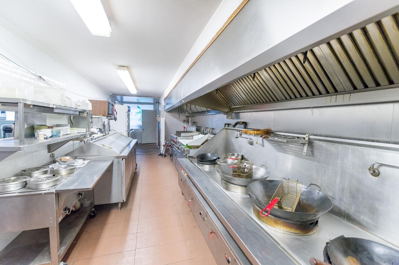 Restaurant - 5558 - 5564 Grande Allée, Longueuil (Saint-Hubert), QC - Indoor