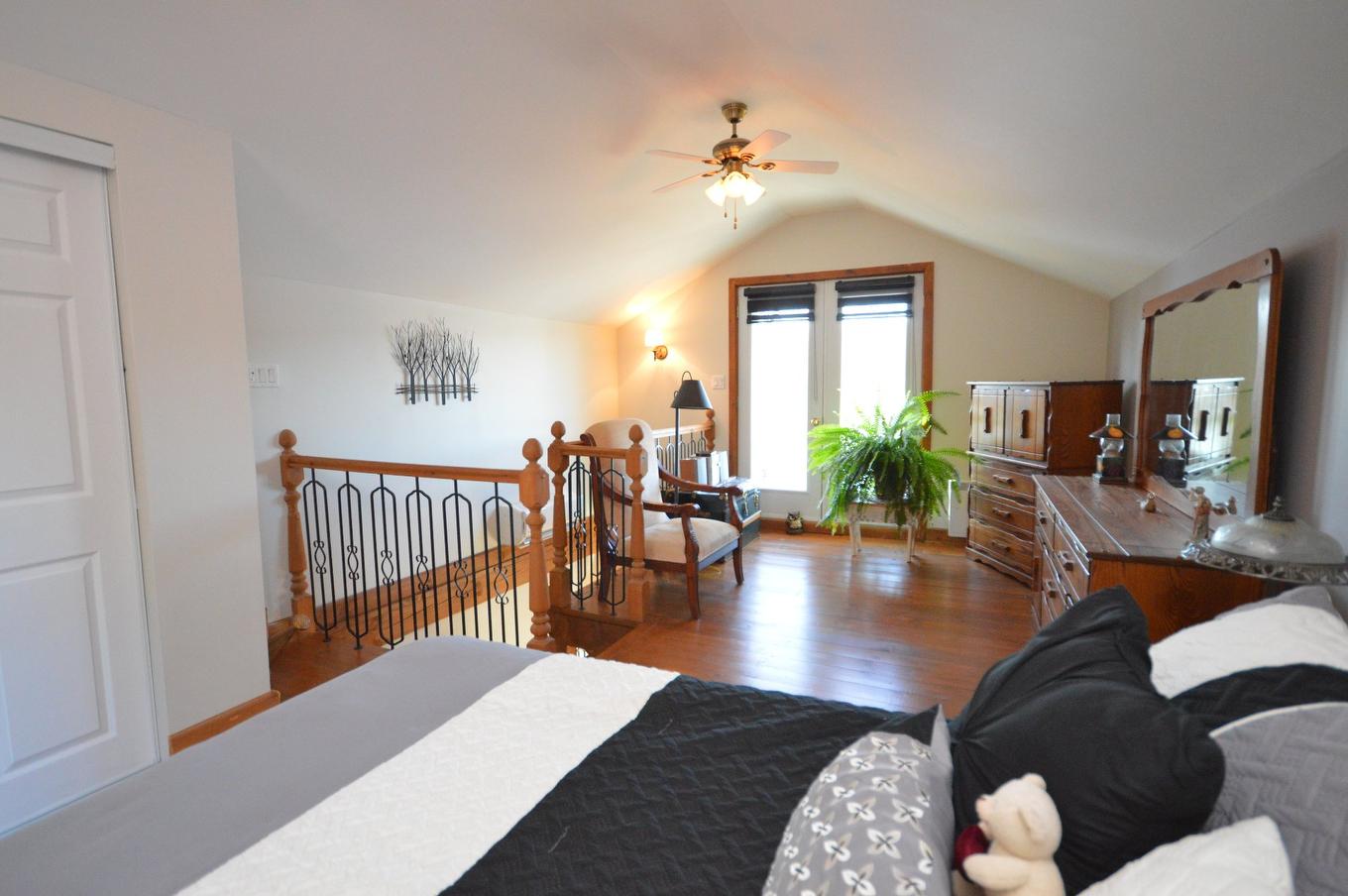 Master bedroom - 9990 Ch. Du Lac-Labelle, Labelle, QC - Indoor Photo Showing Living Room