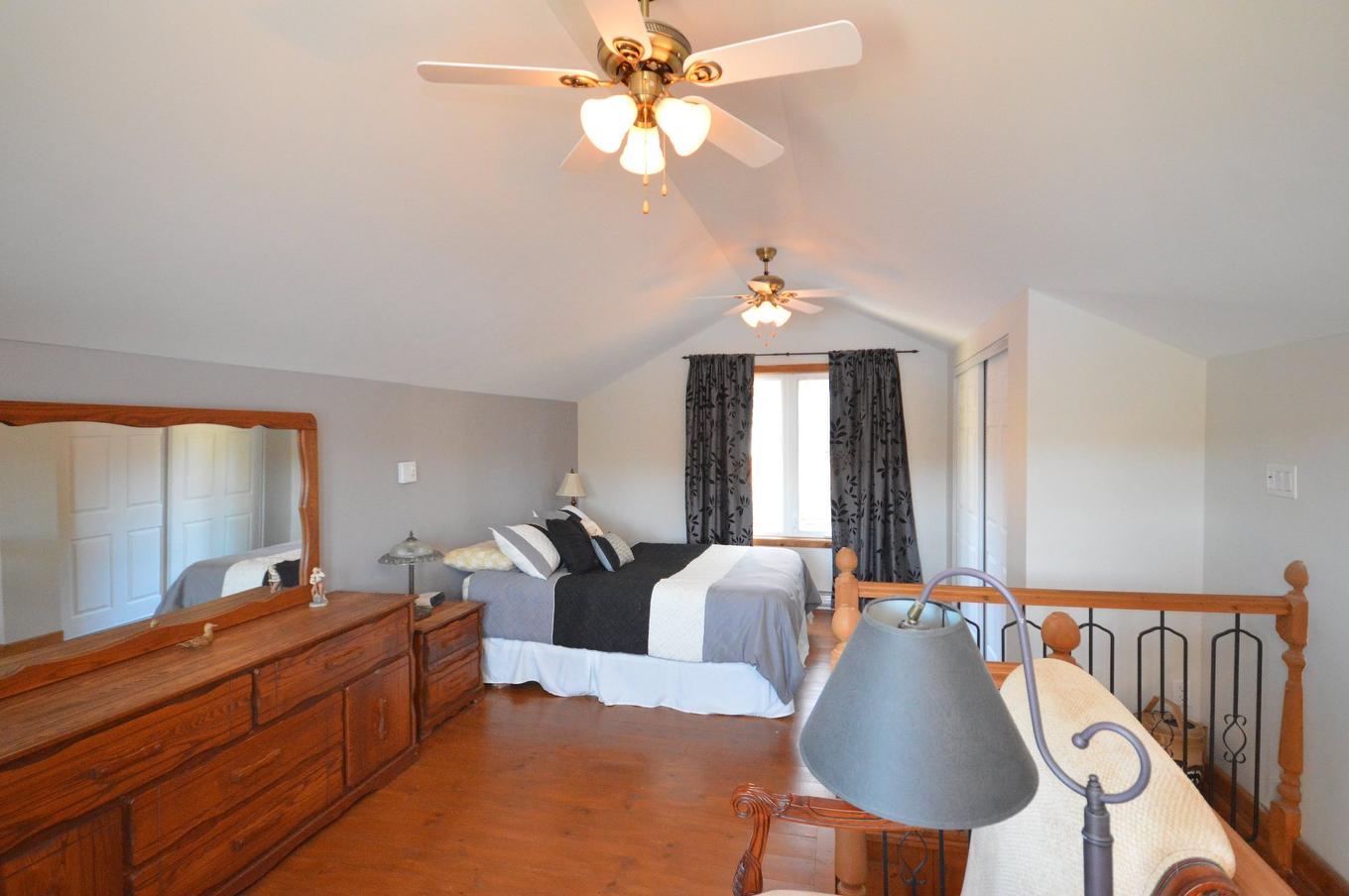 Master bedroom - 9990 Ch. Du Lac-Labelle, Labelle, QC - Indoor Photo Showing Dining Room