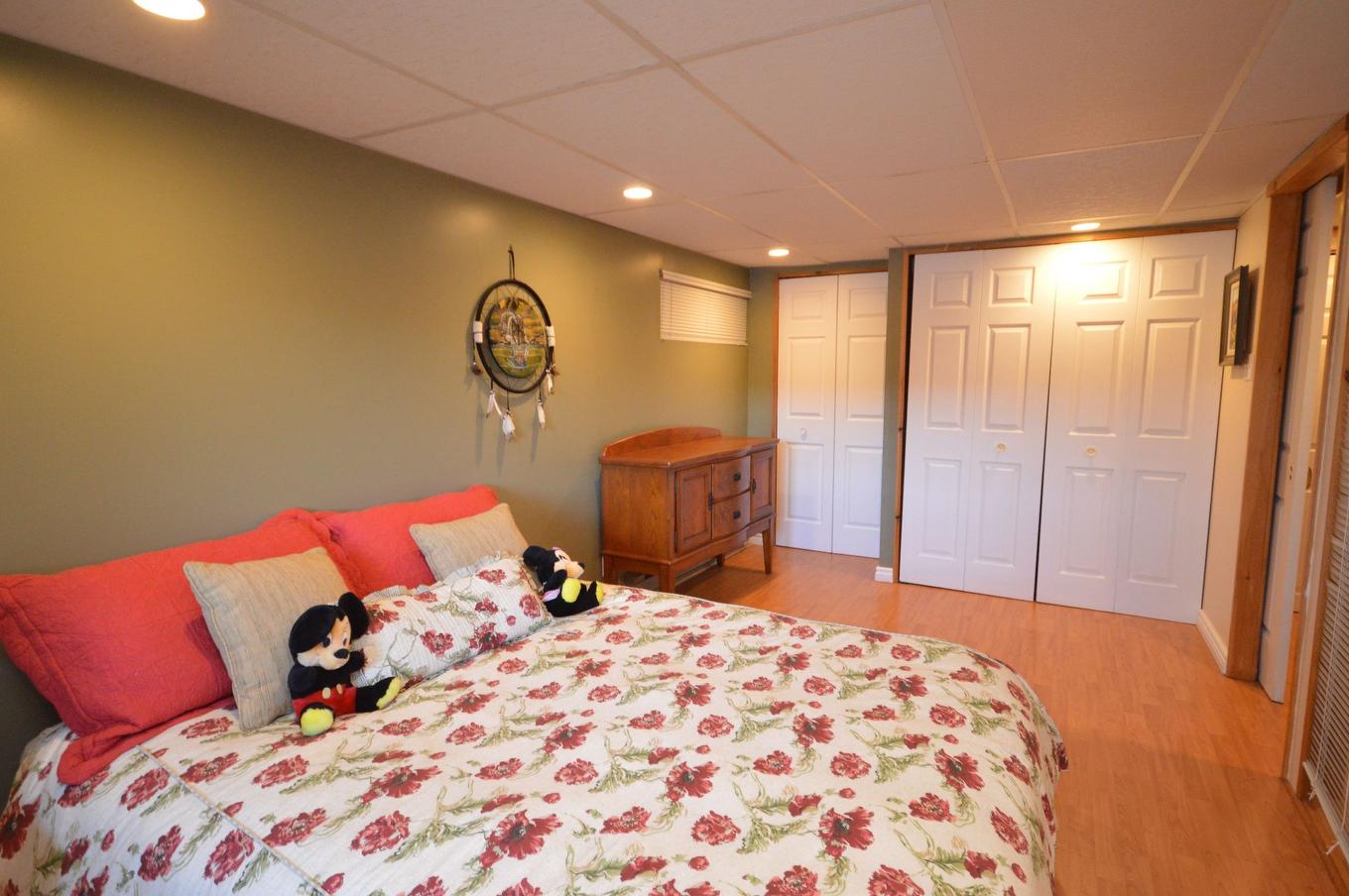 Bedroom - 9990 Ch. Du Lac-Labelle, Labelle, QC - Indoor Photo Showing Bedroom