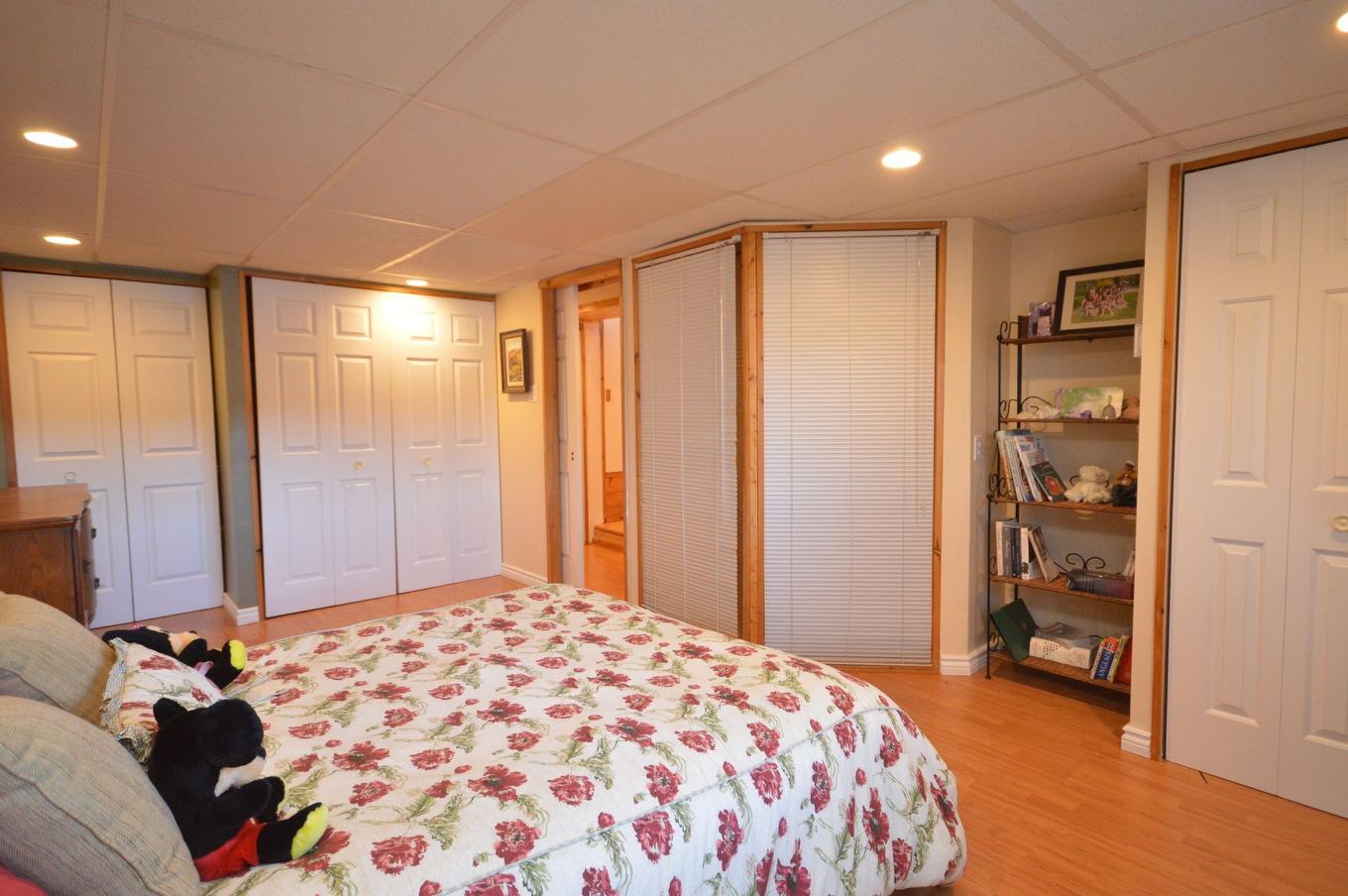 Bedroom - 9990 Ch. Du Lac-Labelle, Labelle, QC - Indoor Photo Showing Bedroom