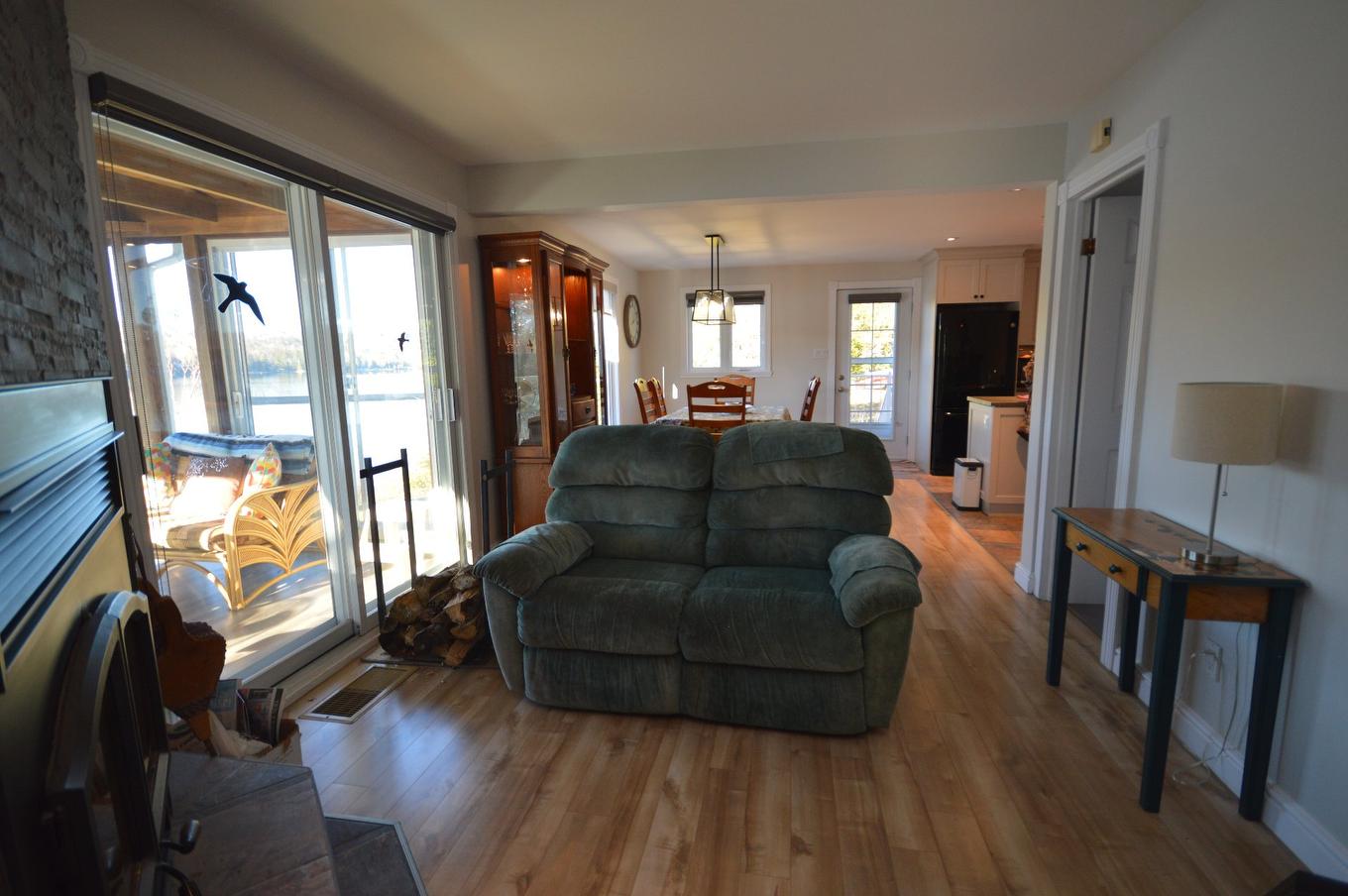 Overall view - 9990 Ch. Du Lac-Labelle, Labelle, QC - Indoor Photo Showing Living Room
