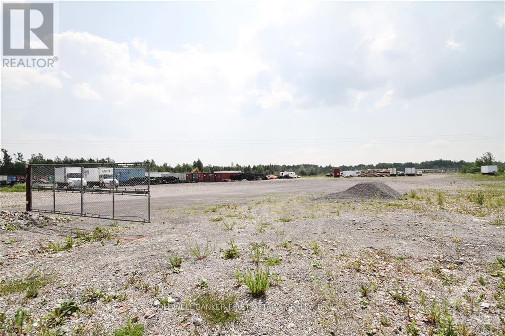 6710 Bank Street, Ottawa, ON