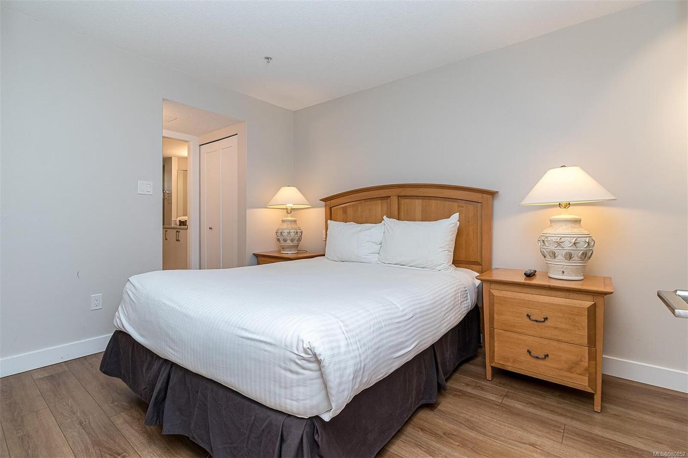 714-1600 Stroulger Rd, Nanoose Bay, BC - Indoor Photo Showing Bedroom