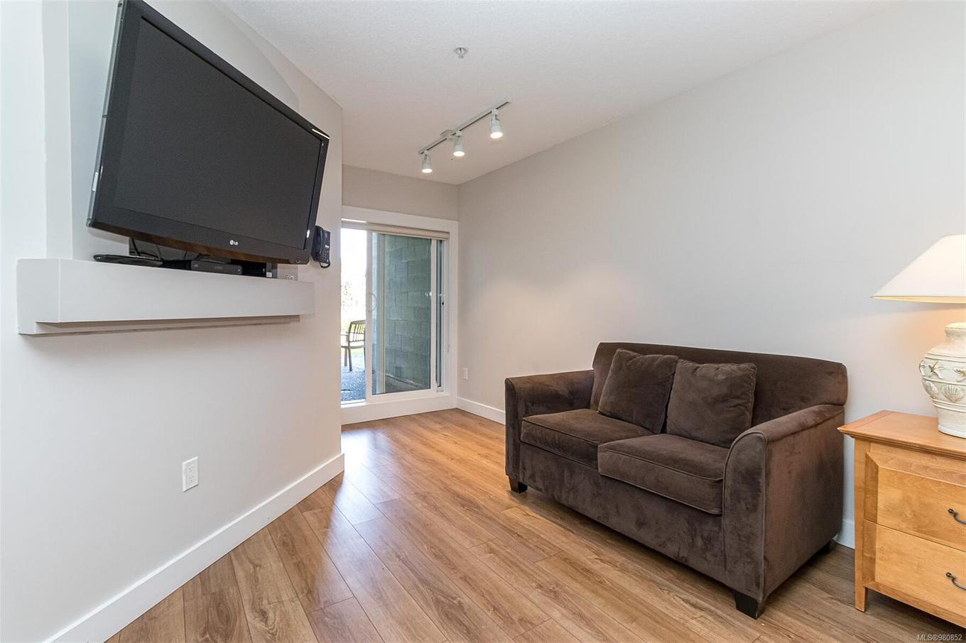 714-1600 Stroulger Rd, Nanoose Bay, BC - Indoor