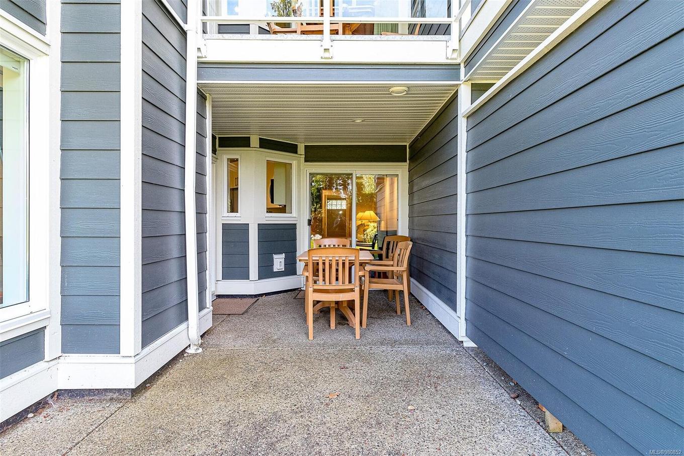 714-1600 Stroulger Rd, Nanoose Bay, BC - Outdoor With Exterior