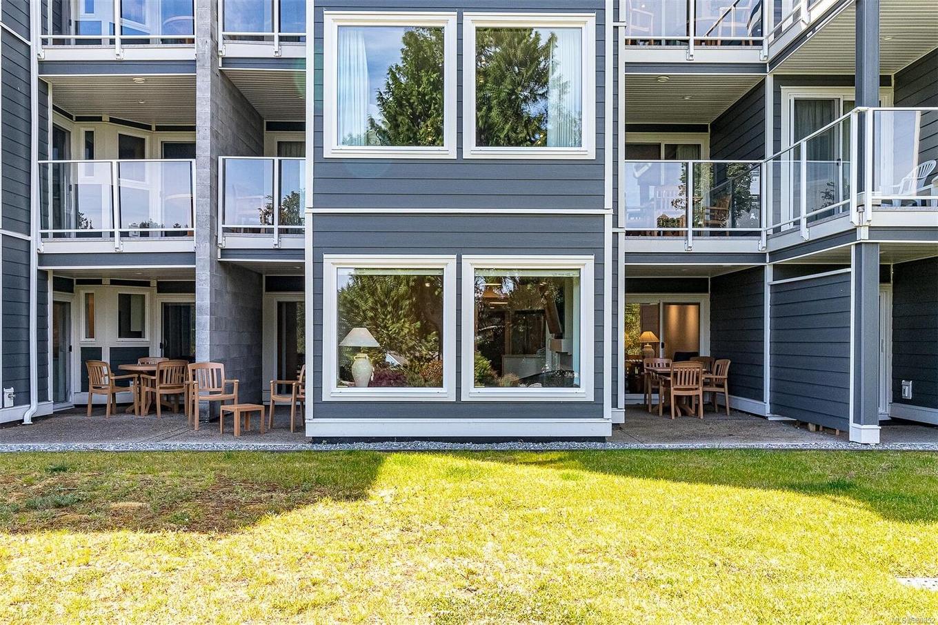 714-1600 Stroulger Rd, Nanoose Bay, BC - Outdoor