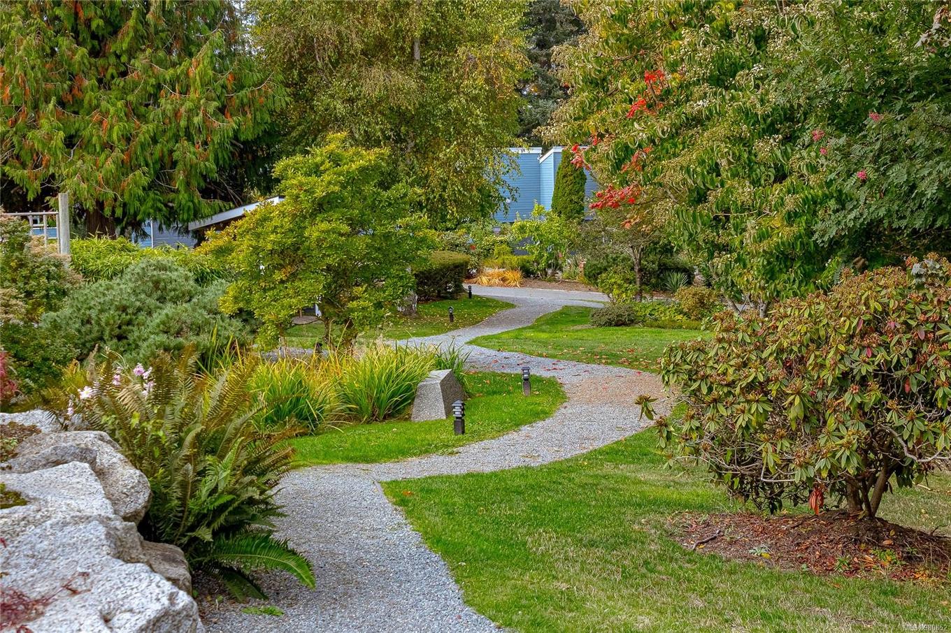 714-1600 Stroulger Rd, Nanoose Bay, BC - Outdoor