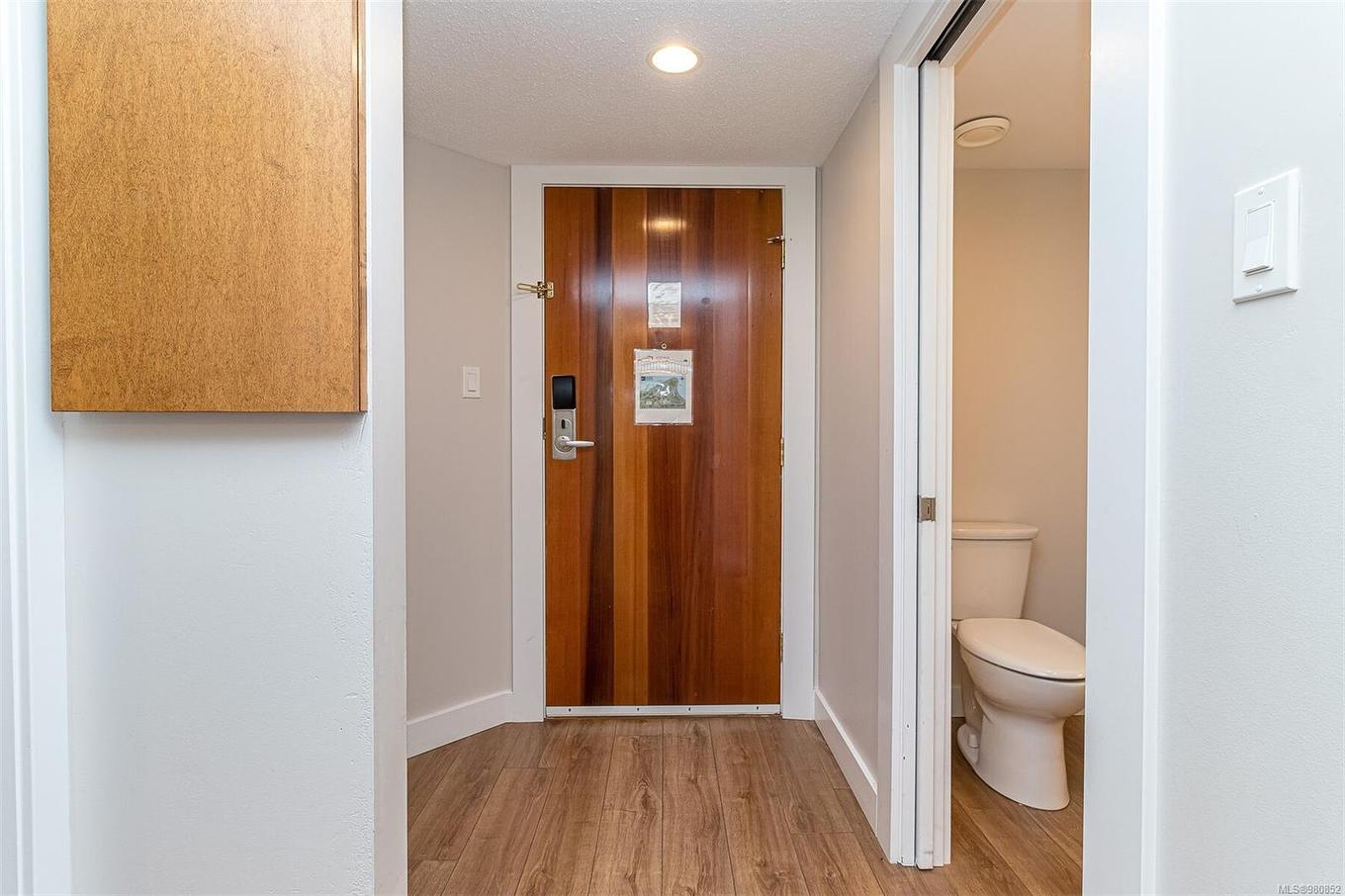 714-1600 Stroulger Rd, Nanoose Bay, BC - Indoor Photo Showing Bathroom