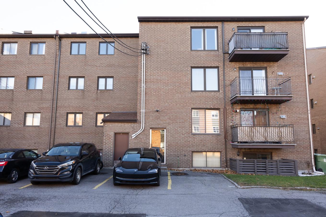 Face arrière - 4-1319 Rue Joseph-Janot, Montréal (Rivière-Des-Prairies/Pointe-Aux-Trembles), QC - Outdoor With Exterior