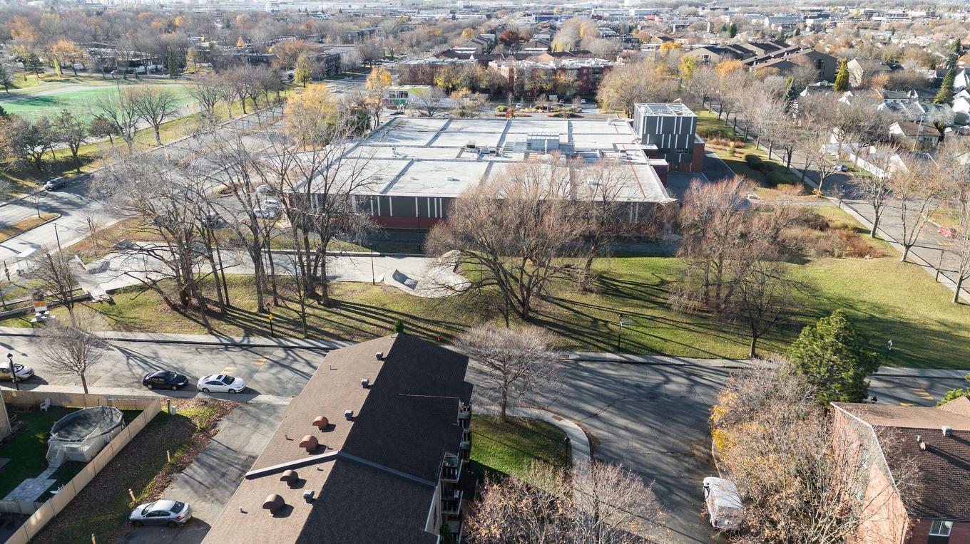 Photo aérienne - 4-1319 Rue Joseph-Janot, Montréal (Rivière-Des-Prairies/Pointe-Aux-Trembles), QC - Outdoor With View