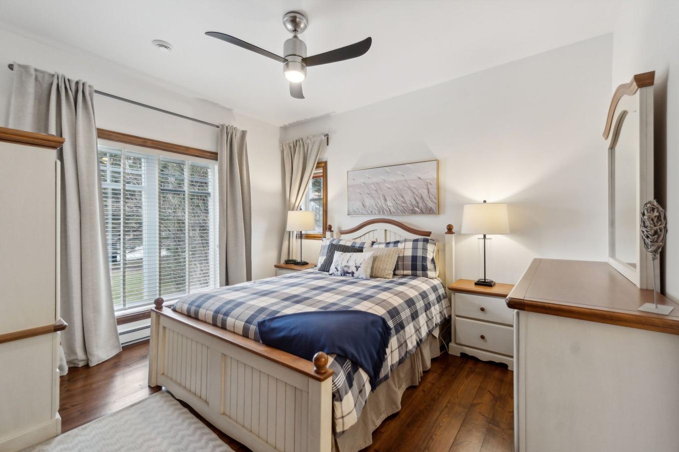 Chambre à coucher principale - 3-103 Ch. De L'Érablière, Mont-Tremblant, QC - Indoor Photo Showing Bedroom