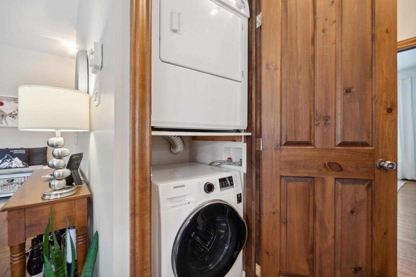 Salle de lavage - 3-103 Ch. De L'Érablière, Mont-Tremblant, QC - Indoor Photo Showing Laundry Room