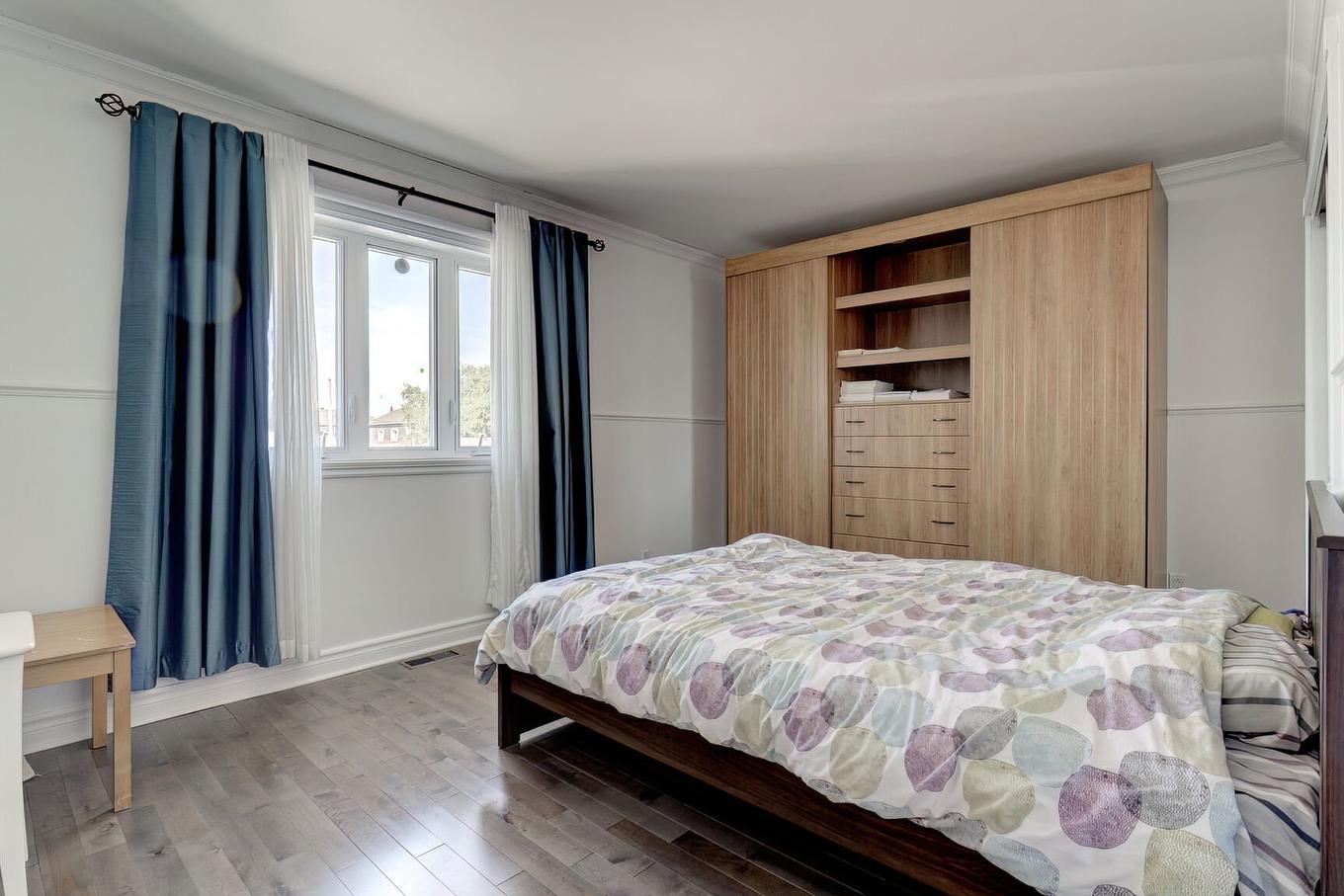 Bedroom - 1479 Rue Albert, Longueuil (Saint-Hubert), QC - Indoor Photo Showing Bedroom