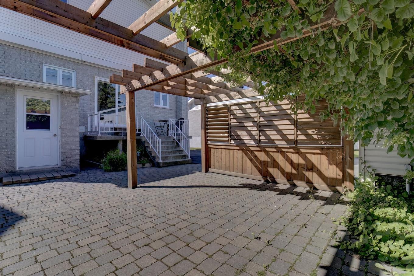 Backyard - 1479 Rue Albert, Longueuil (Saint-Hubert), QC - Outdoor