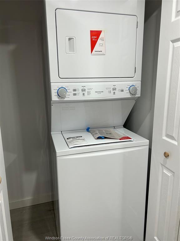 1 Parkside Drive, Mcgregor, ON