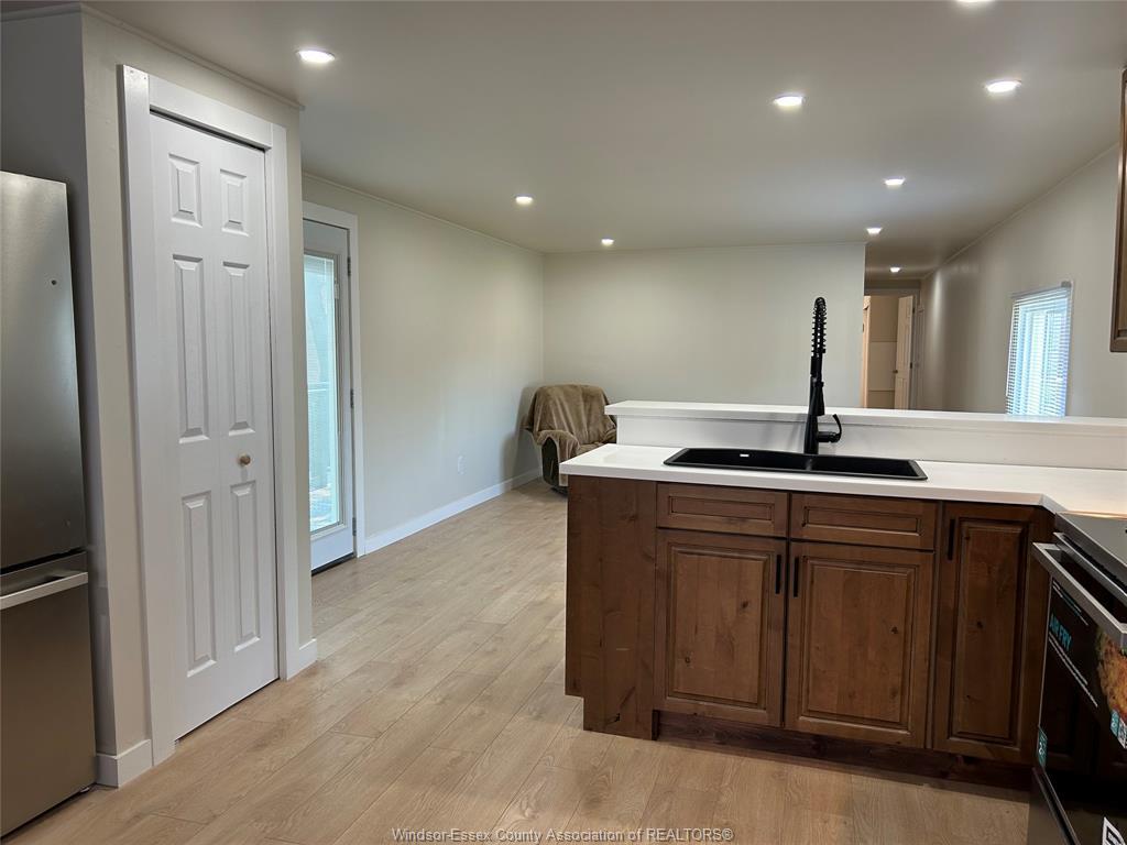 1 Parkside Drive, Mcgregor, ON