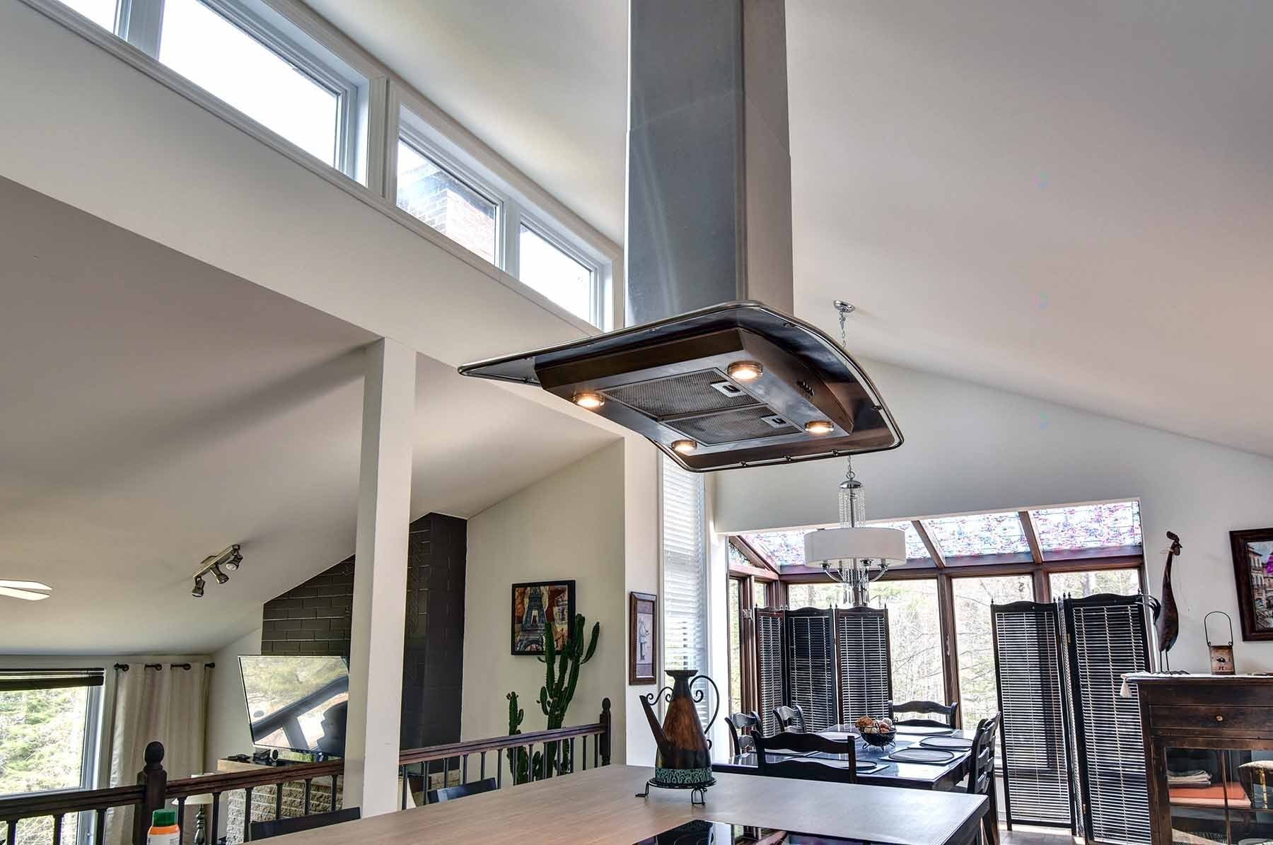 Cuisine - 133 Rue St-Jean, Mont-Tremblant, QC - Indoor