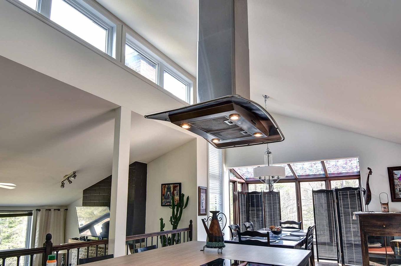 Kitchen - 133 Rue St-Jean, Mont-Tremblant, QC - Indoor