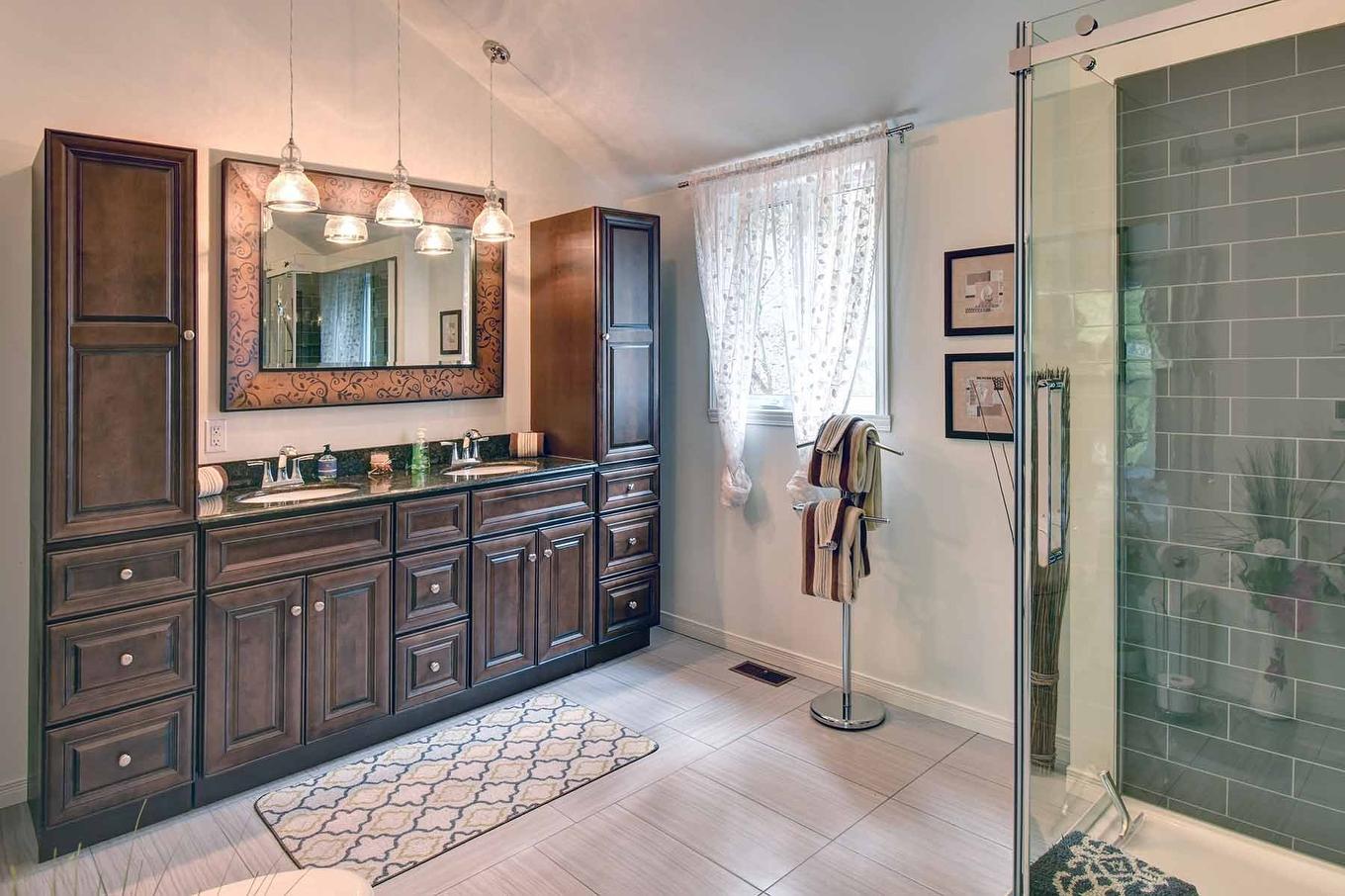 Ensuite bathroom - 133 Rue St-Jean, Mont-Tremblant, QC - Indoor Photo Showing Bathroom