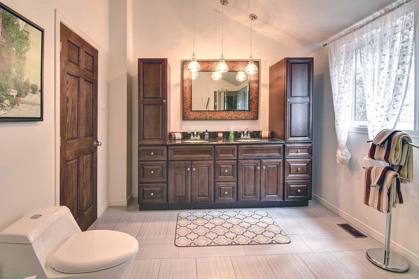 Ensuite bathroom - 133 Rue St-Jean, Mont-Tremblant, QC - Indoor Photo Showing Bathroom