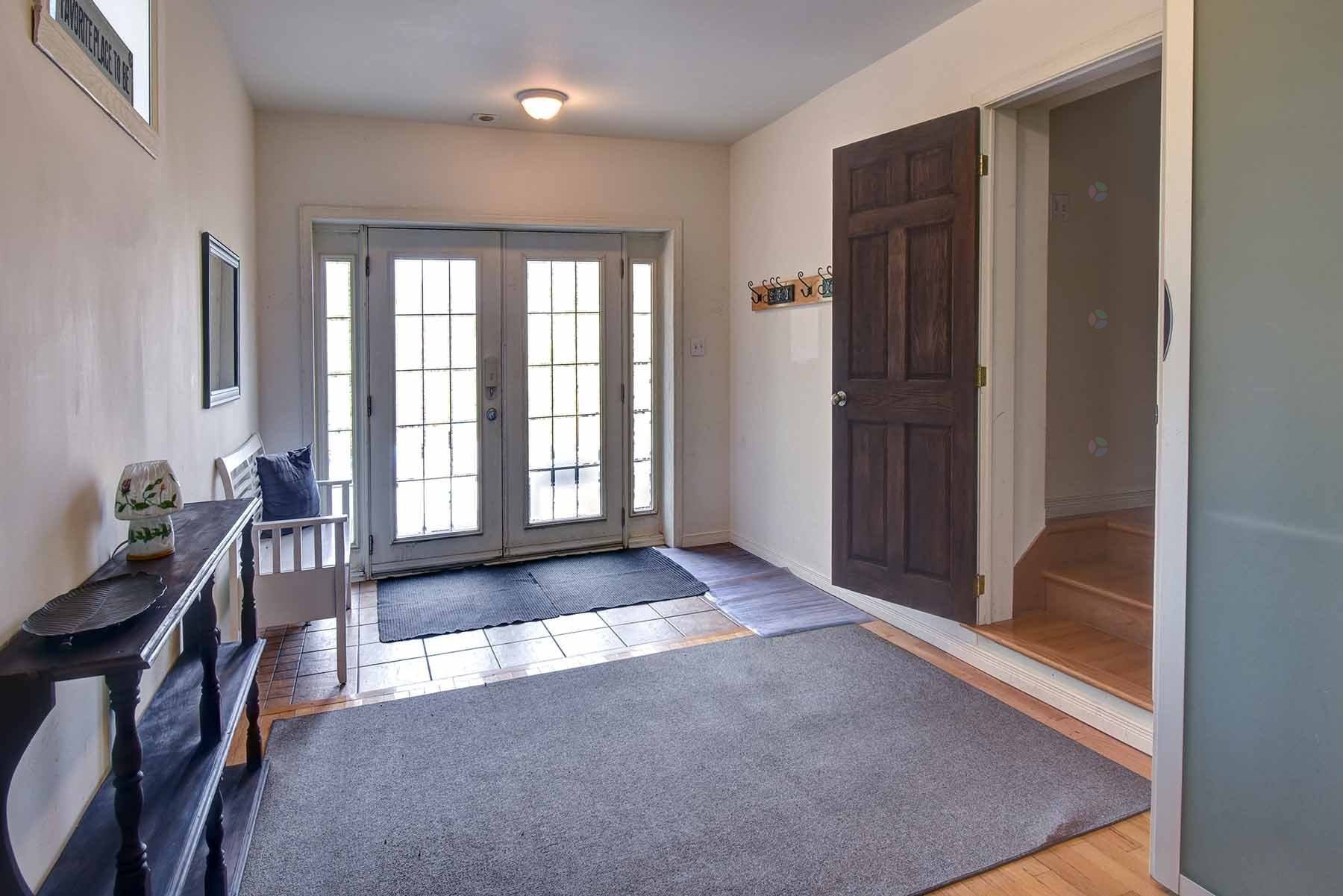 Hall d'entrée/Vestibule - 133 Rue St-Jean, Mont-Tremblant, QC - Indoor Photo Showing Other Room