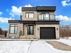 221 6e Avenue Saint-Zotique, QC J0P 1Z0